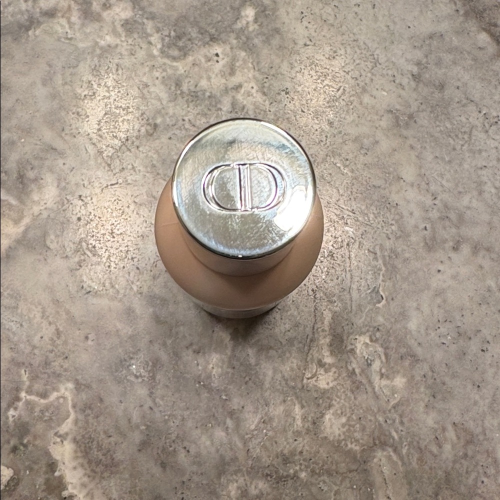 Dior Backstage Face and Body Foundation- 0.5 N - Picture 3 of 4